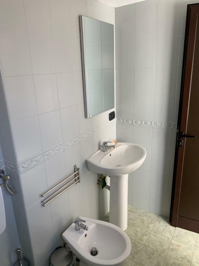 Skandivi Daire Bari Dış mekan fotoğraf